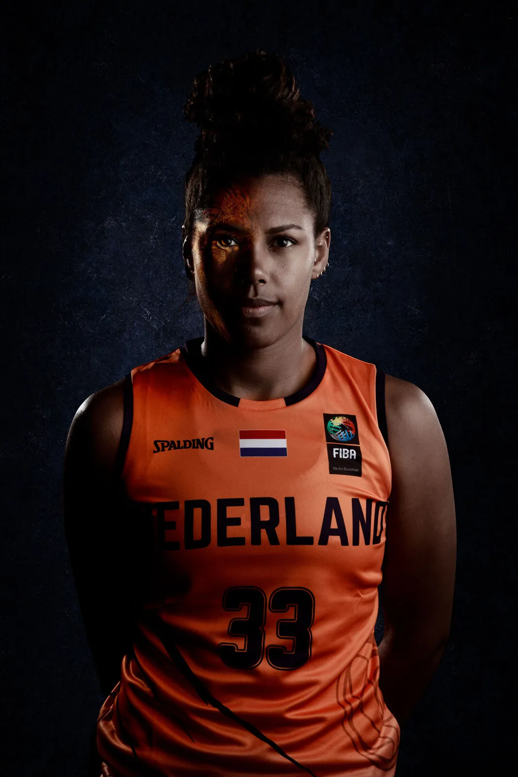 Portret van een speler in het oranje Nederland-shirt, nummer 33